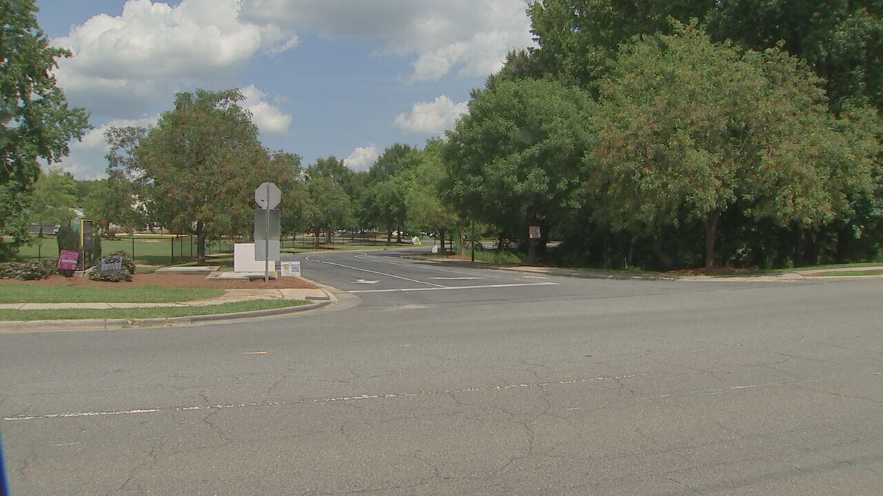 Antioch Elementary uses school funds to hire traffic director for morning drop-off
