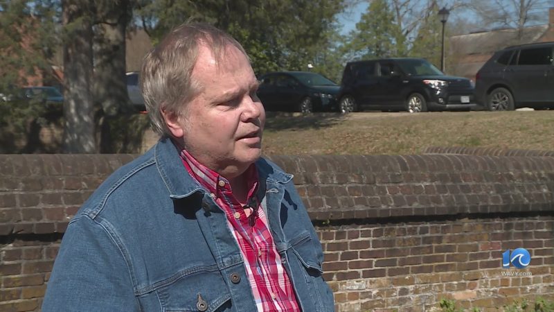 John Hinckley Jr. says of Jodie Foster now: 'I wish her well'