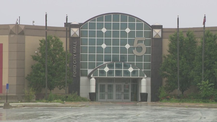 Ford City Mall redevelopment proposal moves to vote