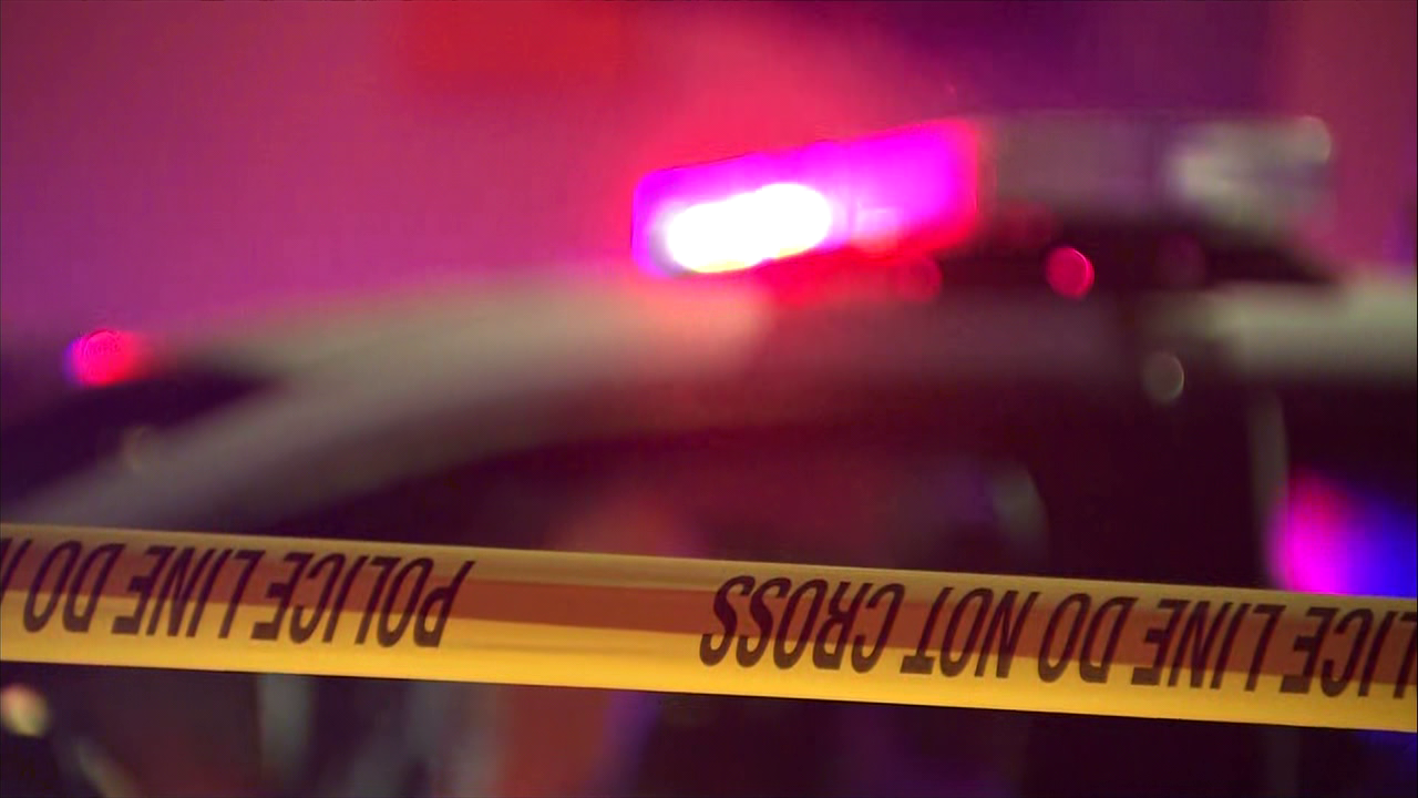 Security guard shoots, kills armed man at Phoenix business, police say