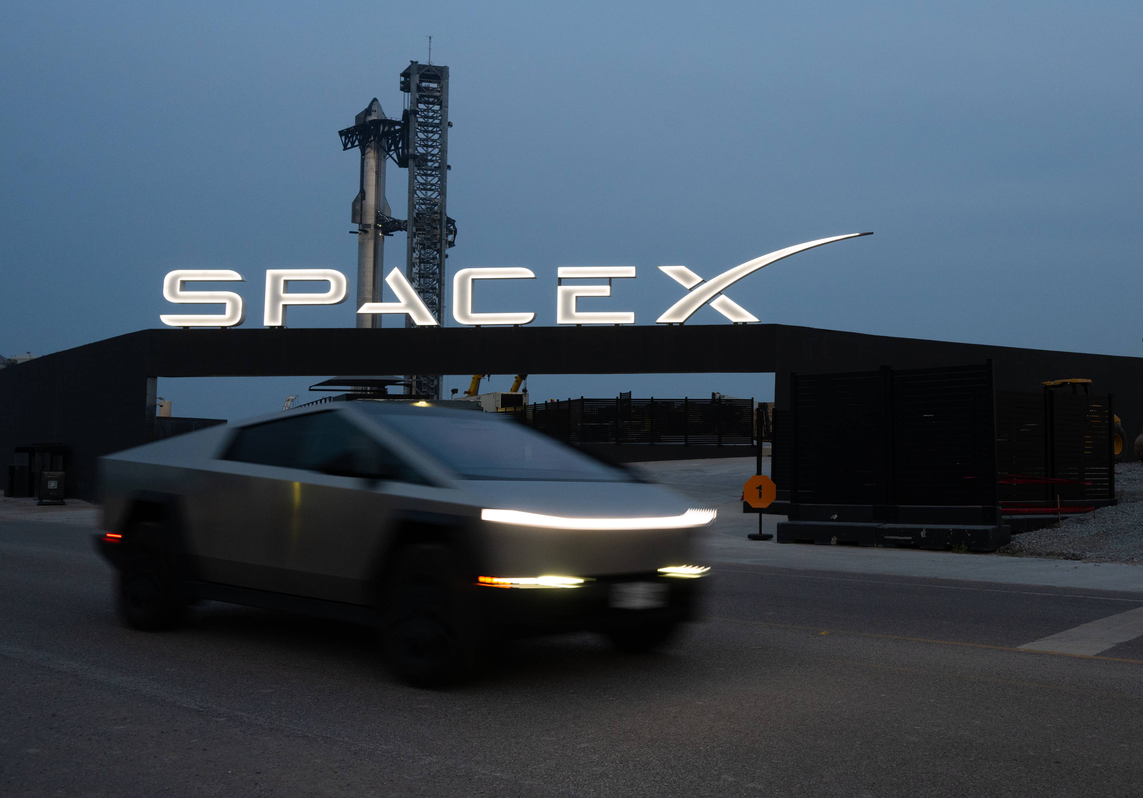 Former Fidelity manager sends troubling SpaceX signal