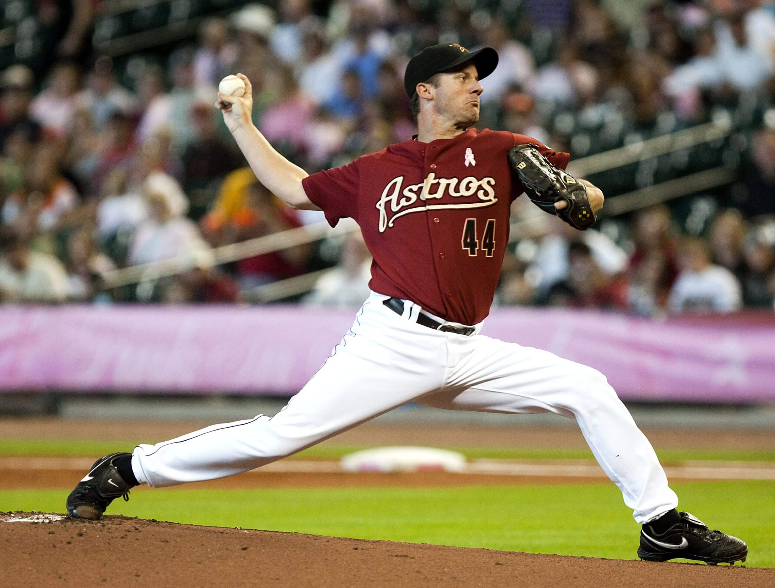 How a streamer’s viral 'MVP Baseball 2005' challenge got Roy Oswalt his perfect game