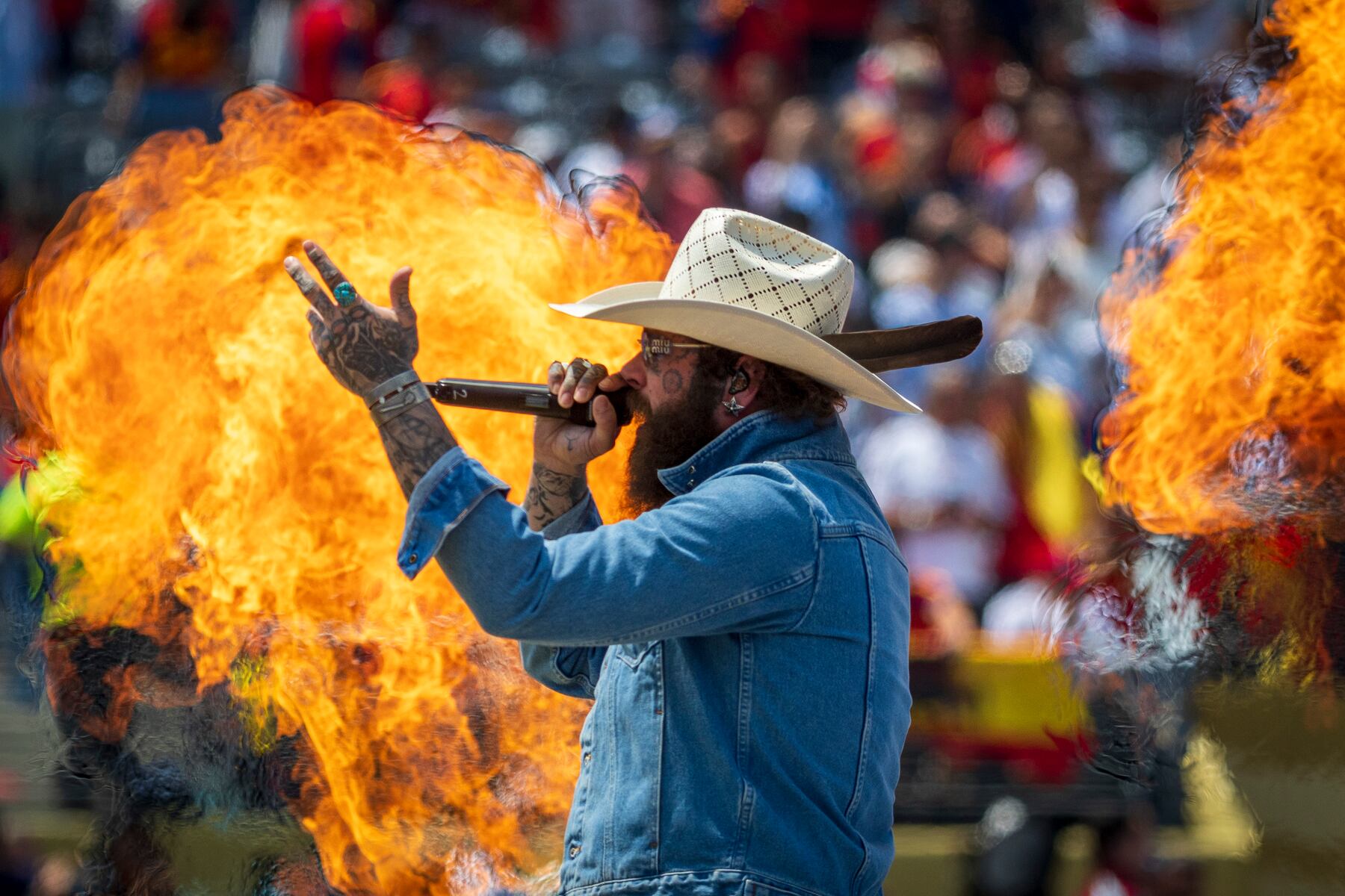Country music star surprises fans with engagement. Here’s what we know