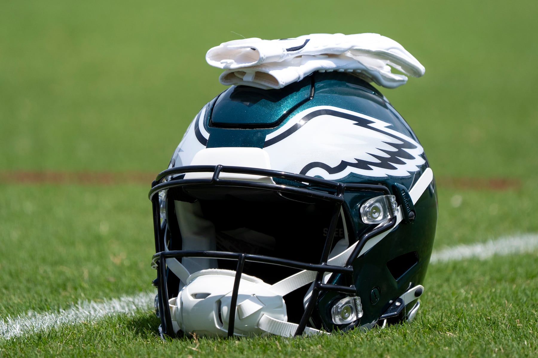 Eagles coach pumps the brakes on beloved young player: ‘He didn’t play the right way’