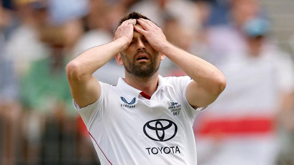 Wood looks back at Ashes performance with 'shame'