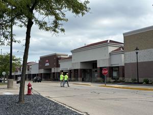 IKEA store on Madison's Far West Side will consume 3 retail spaces