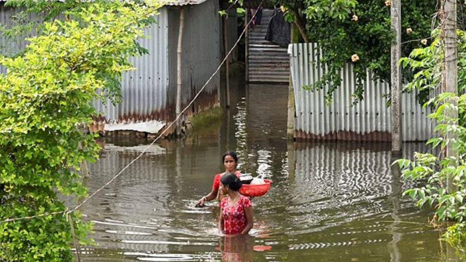 Bengal Chief Minister announces Rs 9 lakh compensation for families of flood victims in Sabang