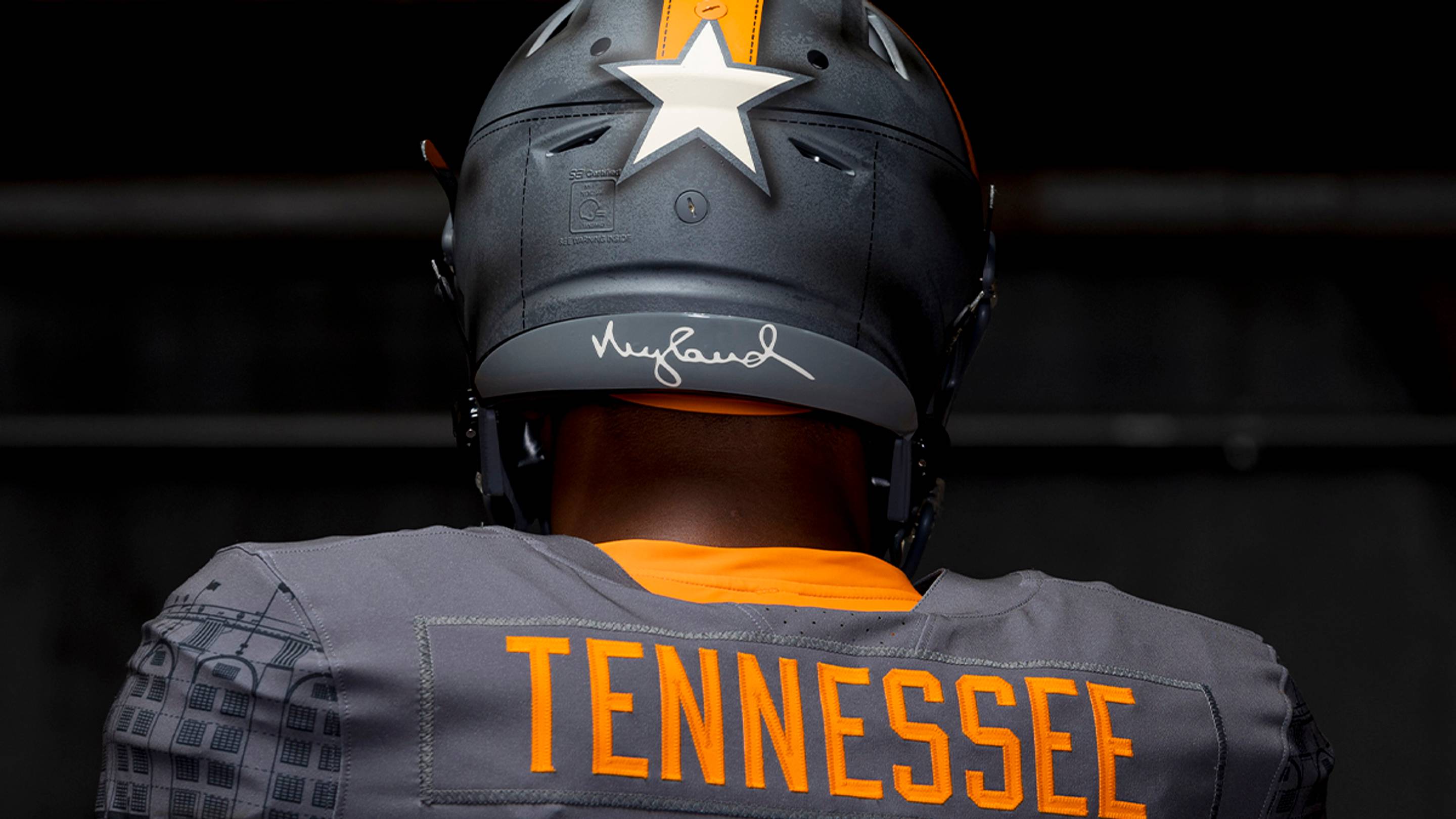 Tennessee, Texas Tech, Missouri Unveil Alternate Uniforms