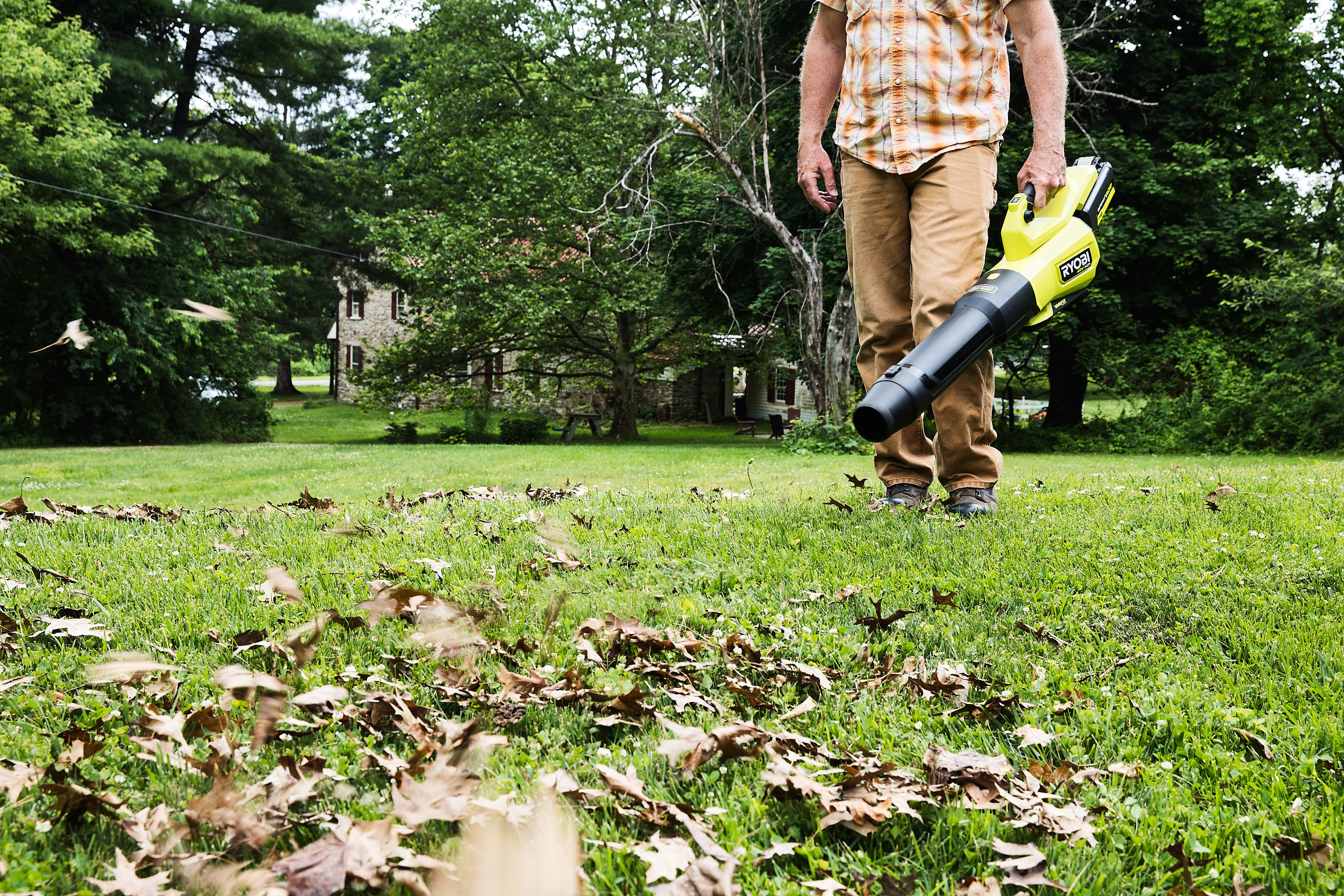 The 9 Best Cordless Leaf Blowers for Cleanups, Yard Work, and Other Small Jobs