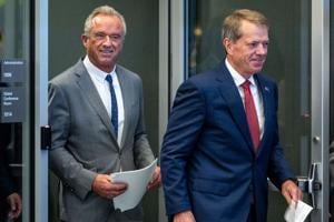 HHS Secretary RFK Jr. visits Pillen, UNMC quarantine unit on Thursday