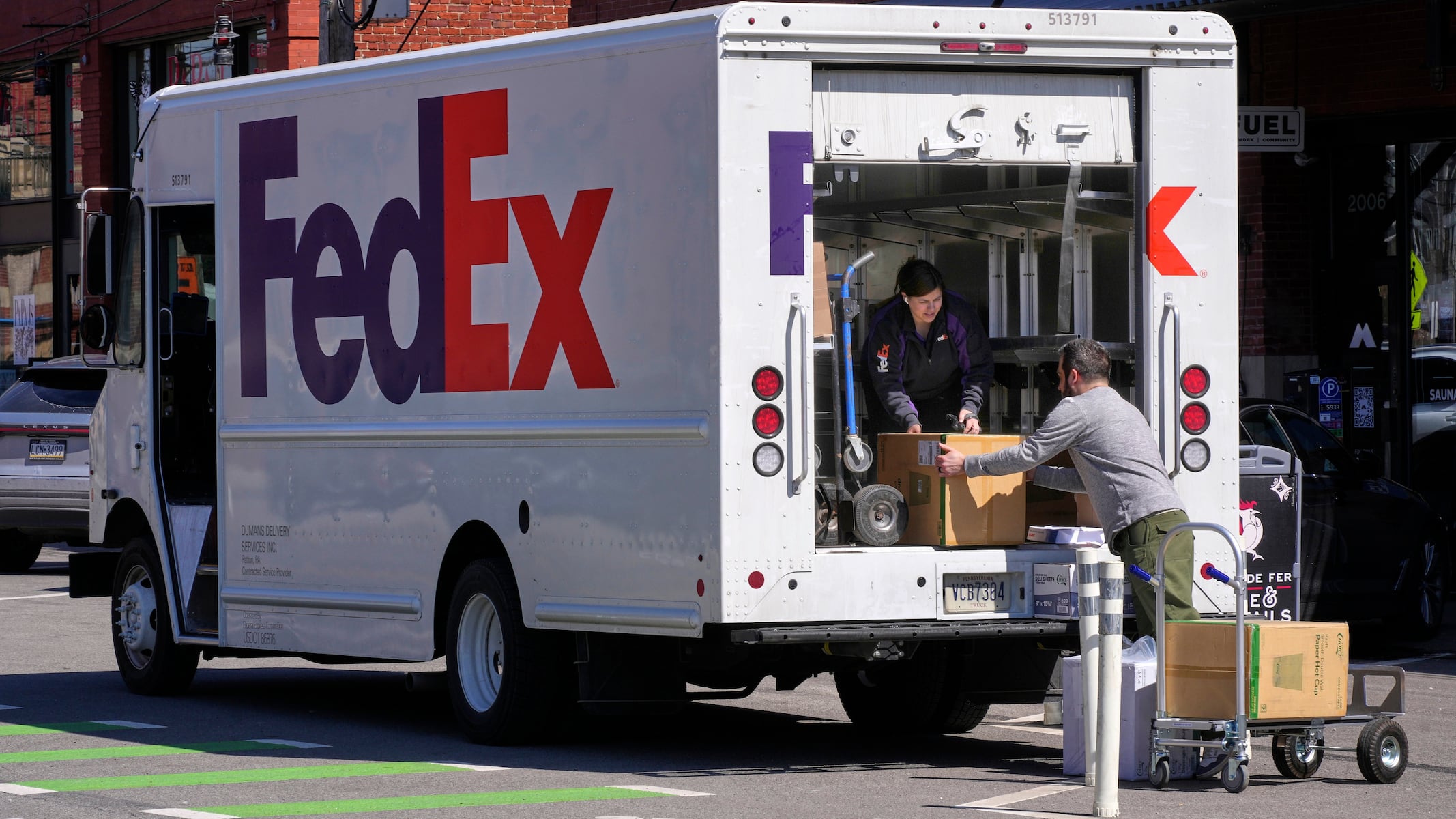FedEx, UPS, Polar Air secure $5.7 billion in delivery contracts