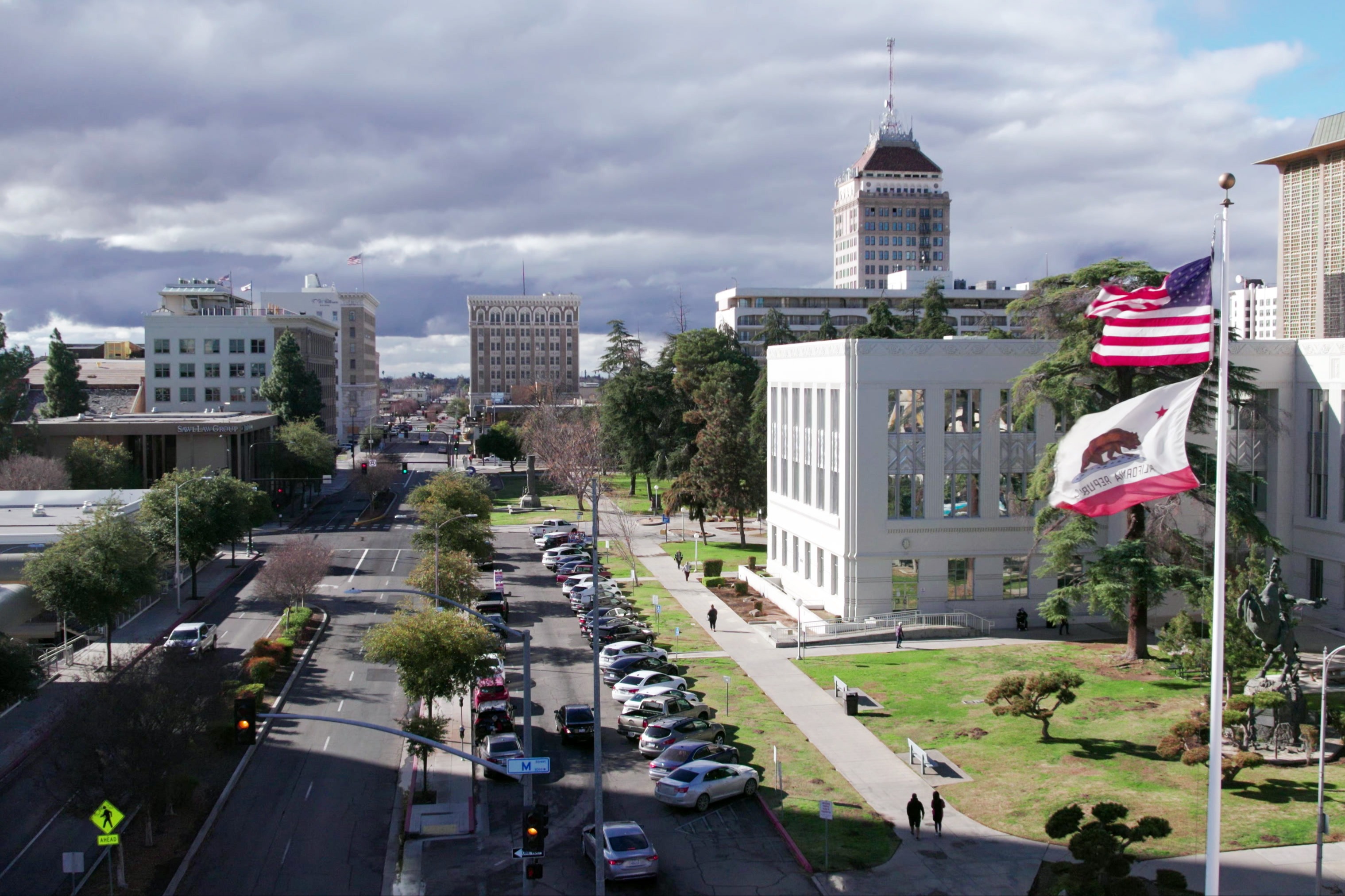 Fresno County employee stabbed in Downtown Fresno as suspect detained