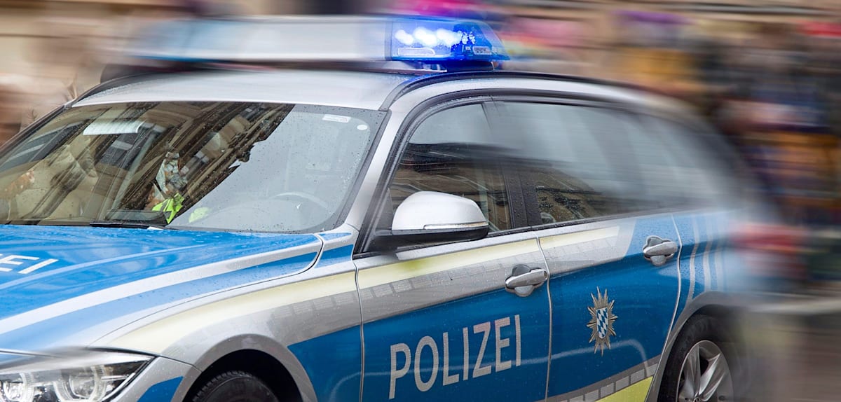 Polizist angefahren, mehrere Beamte verletzt, Schüsse – zwei Polizeikontrollen eskalieren