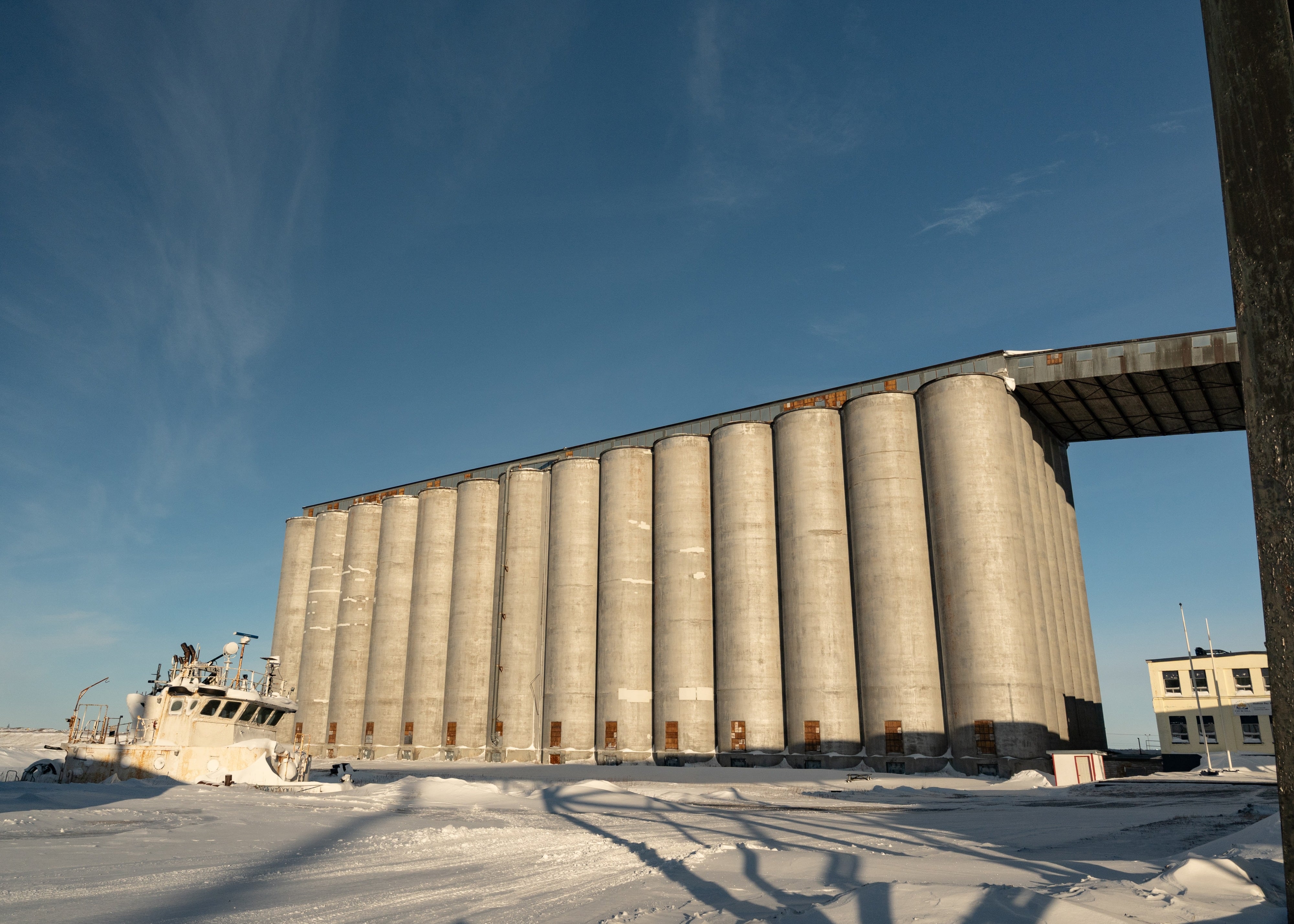 Ice-strengthened ships, warming climate would make year-round shipping possible in Hudson Bay, studies show