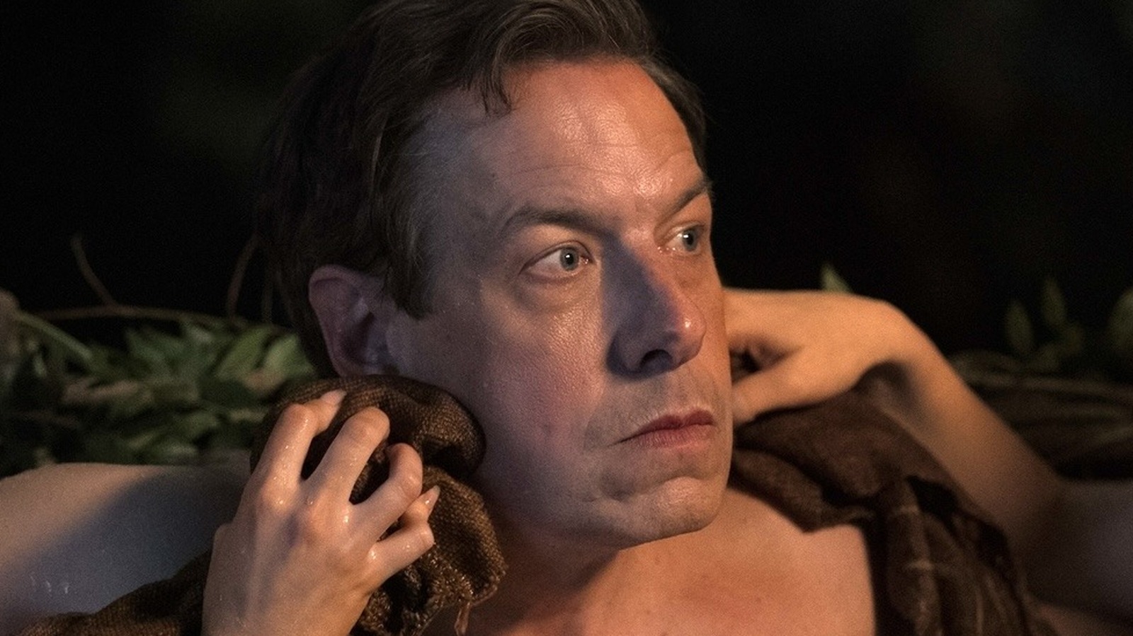 Stuart Fails To Save The Universe Star Talks Kripke's Sexual Fluidity, Jokes Euphoria Would've Shown More Than Episode 5 Did