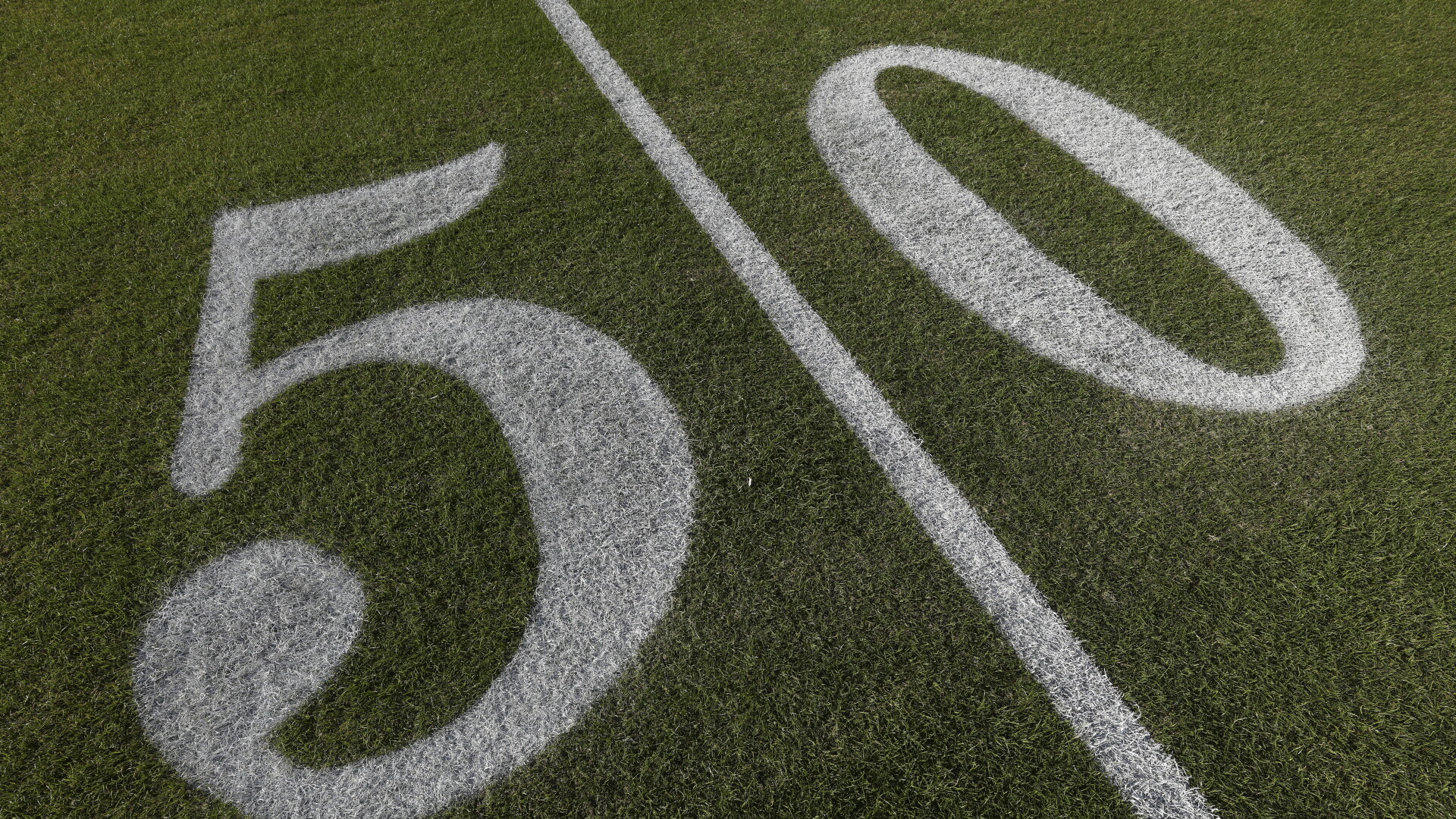 On grass vs. turf, NFL clings to the injury-rate statistics