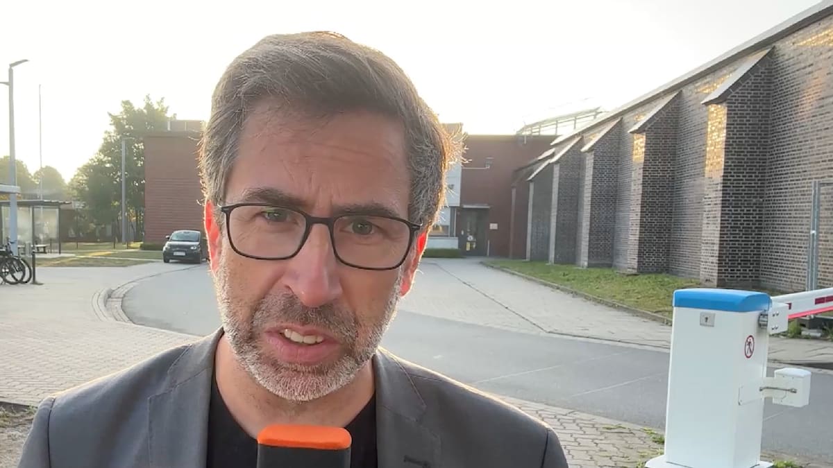 Gefängnismitarbeiter sollen Drogen und Handys in JVA eingeschleust haben