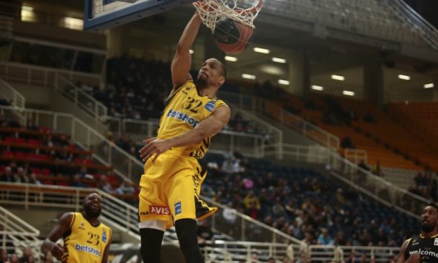 Tenerife picks up experienced center Vince Hunter for the next season