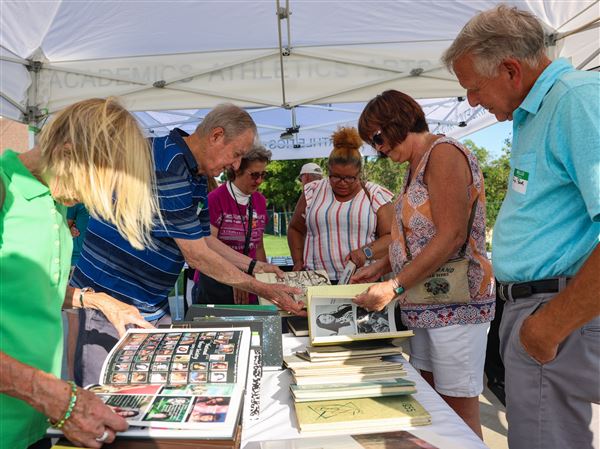 50 years later, Sylvania's Southview and Northview reunite for a night of memories