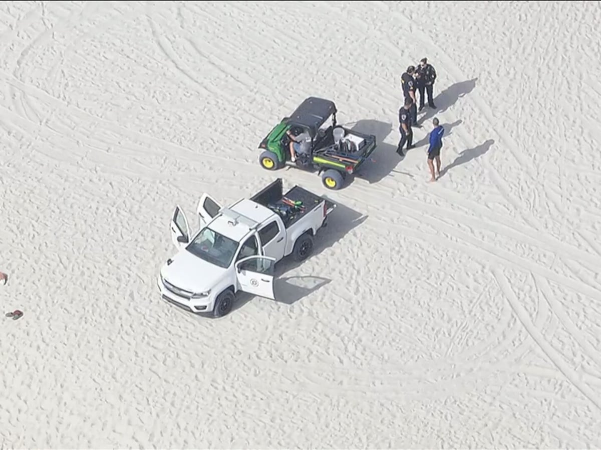 Man hospitalized after nearly drowning in Hallandale Beach