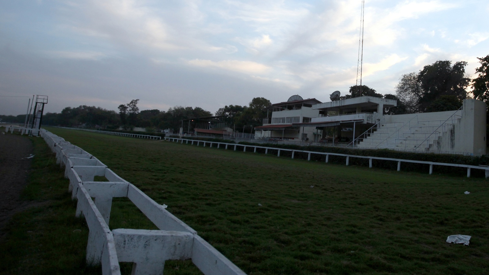 HC dismisses plea by Jockey Association challenging eviction from Delhi Race Club