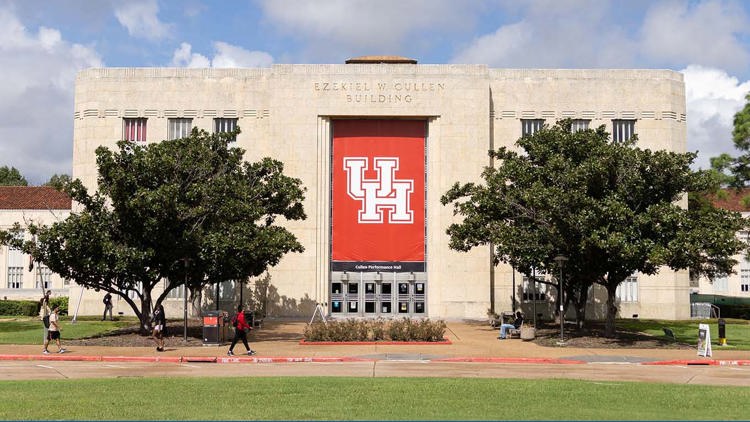 University of Houston slashes core curriculum by 48% to comply with new state law
