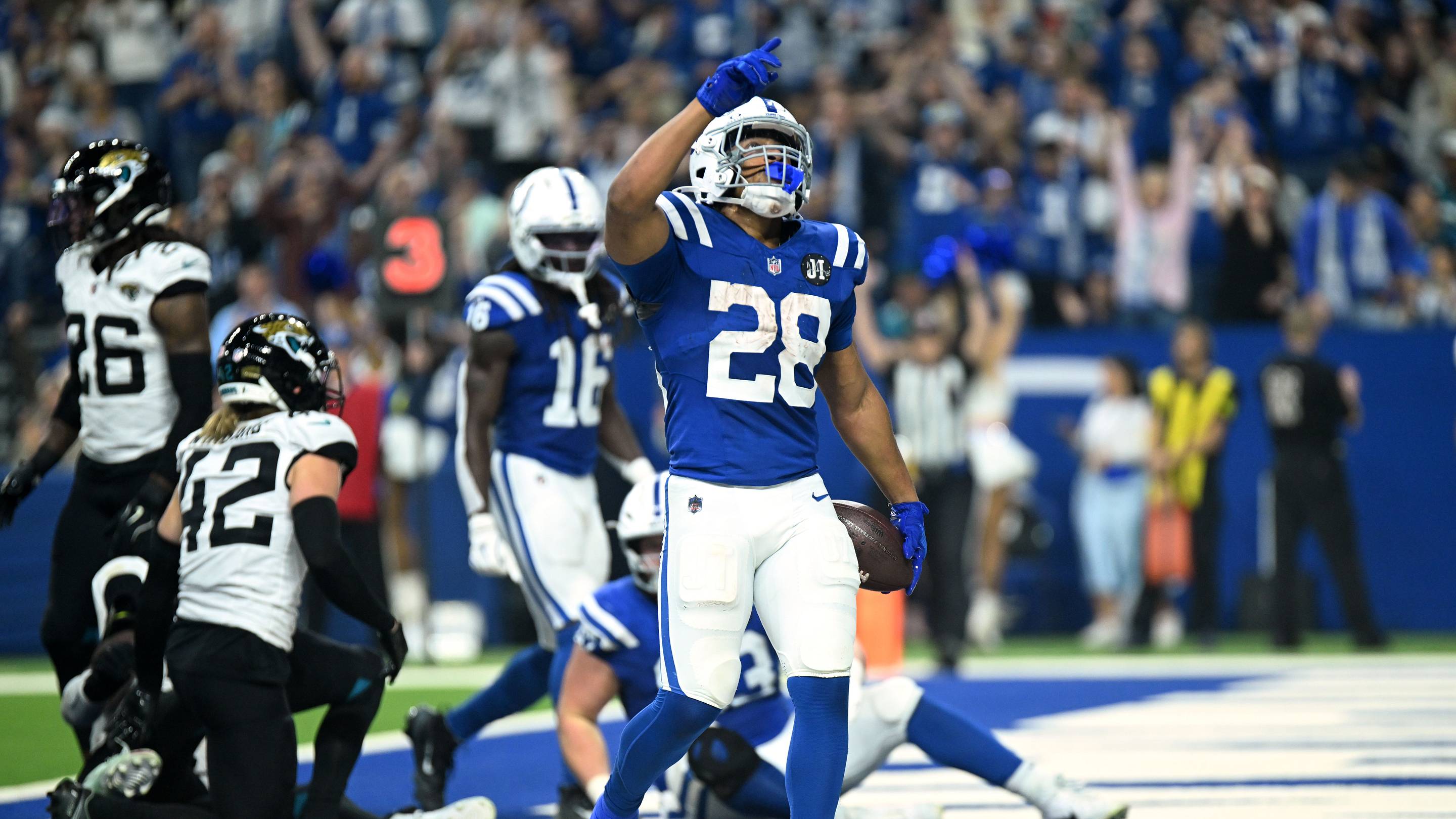 Should Fantasy Football Managers Draft Jonathan Taylor or Amon-Ra St. Brown?