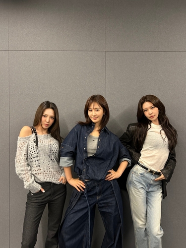 Girls' Generation's HRS unit to debut with 'Skibidi' single