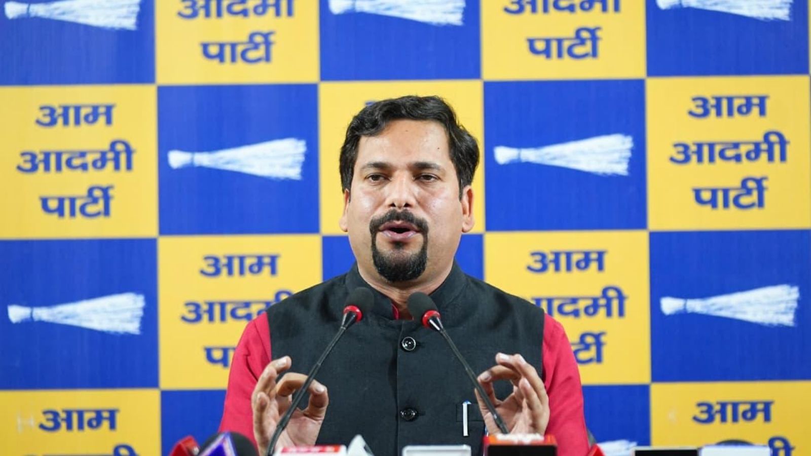 AAP files complaint with ACB to probe ‘corruption’ in Delhi govt’s bicycle distribution scheme