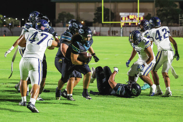Kapolei explodes for a win over Waipahu