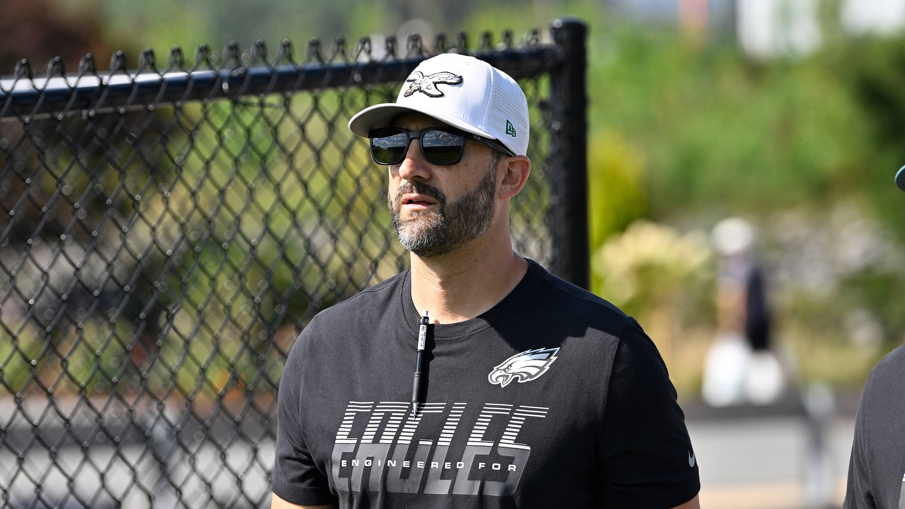 Nick Sirianni Keeps the Red Flag: Why the Eagles Coach Won’t Hand Off Challenge Duties