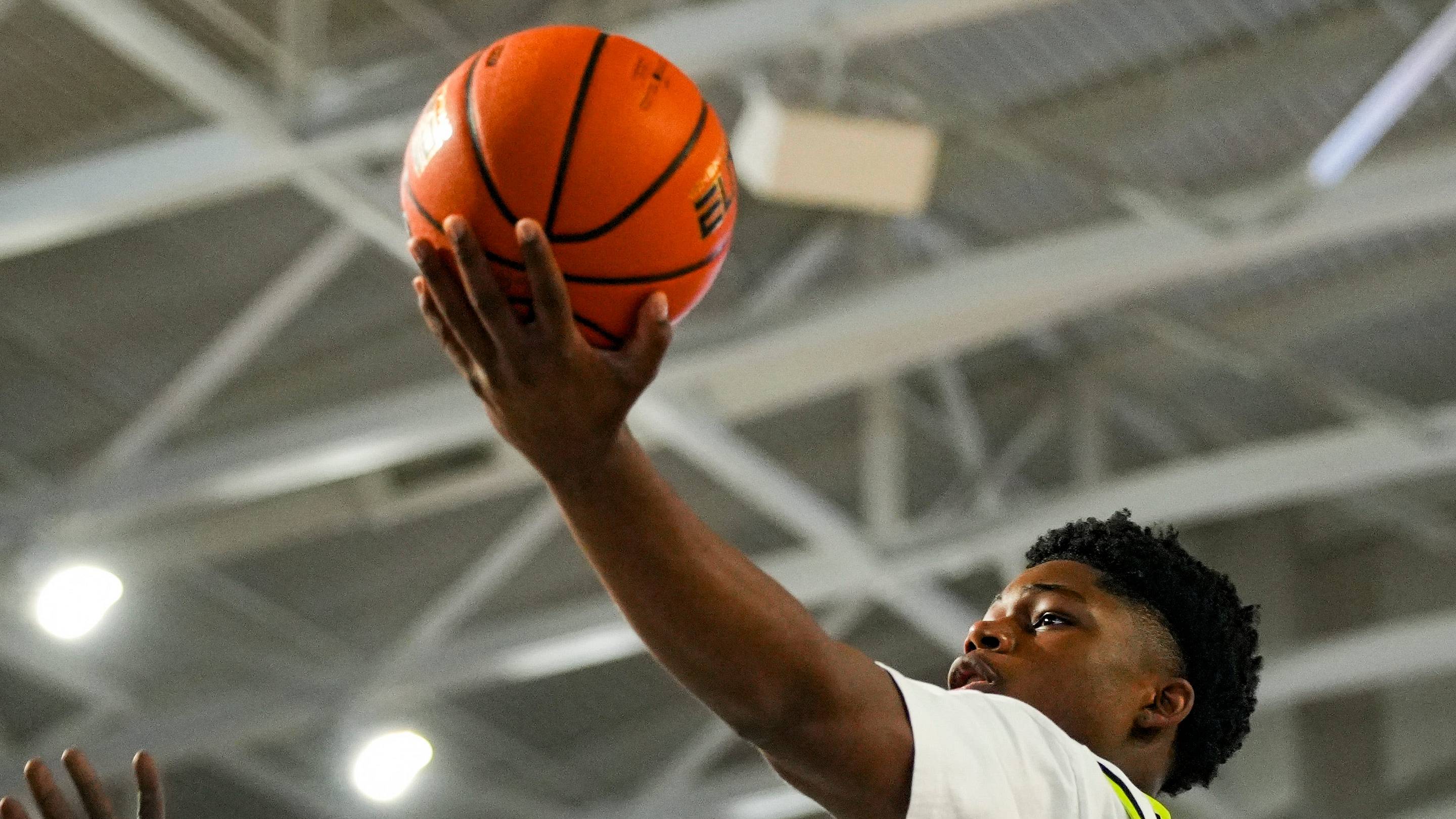 Virginia a top-10 finalist for five-star 2027 point guard Nasir Anderson