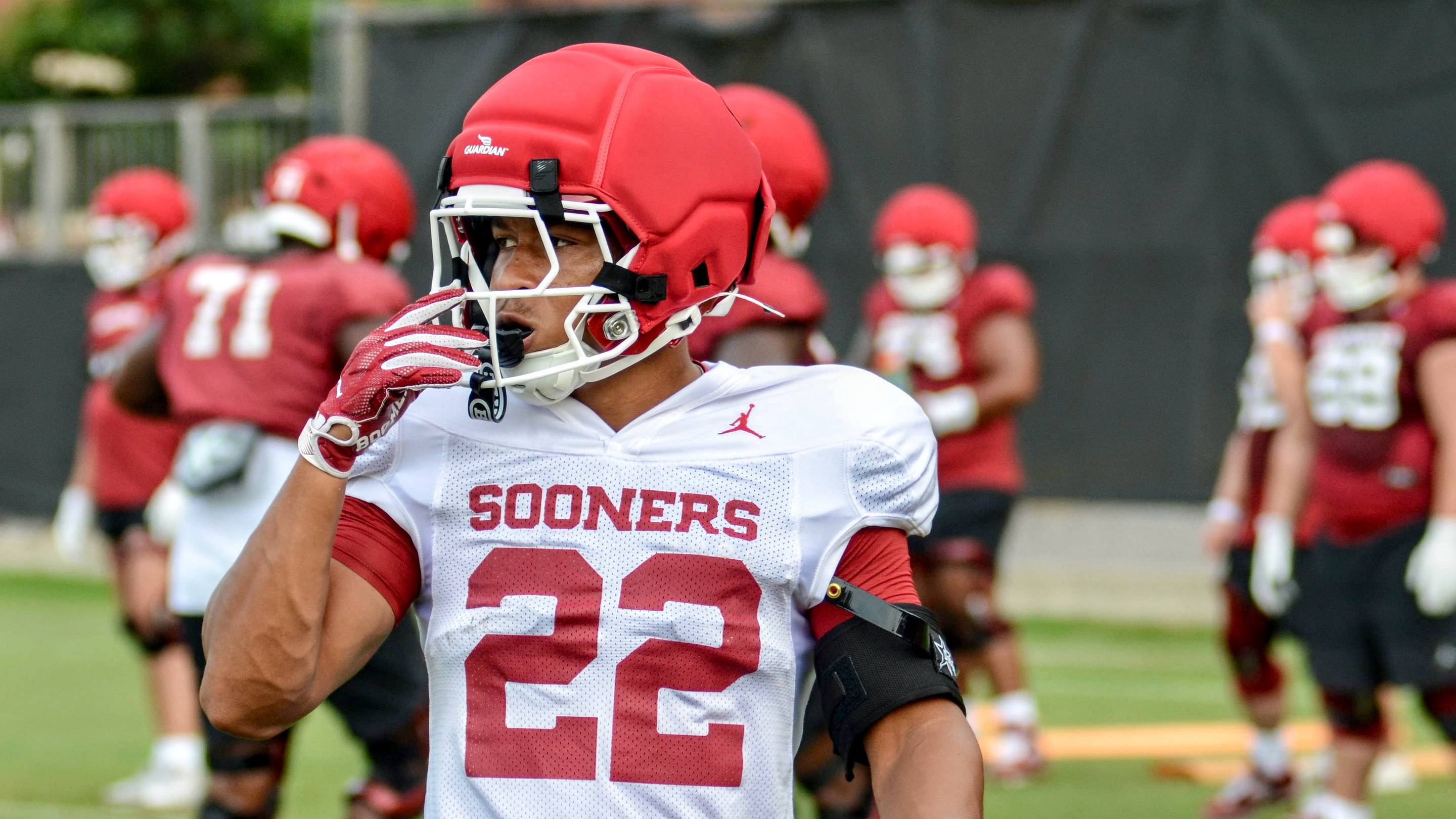 How Oklahoma's Defensive Retention has Allowed Sooners to Play 'Together'