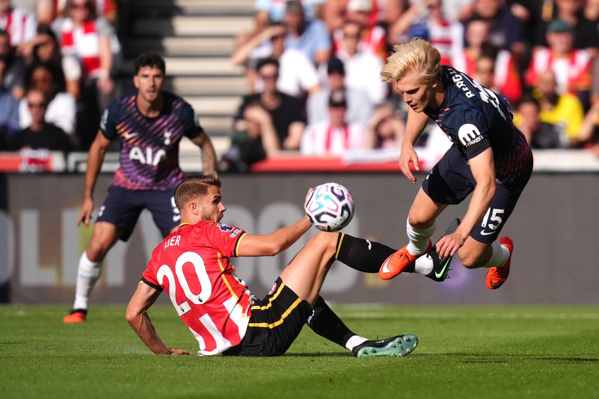 Tottenham: Roberto De Zerbi admits it was a risk starting Lucas Bergvall in Brentford defeat