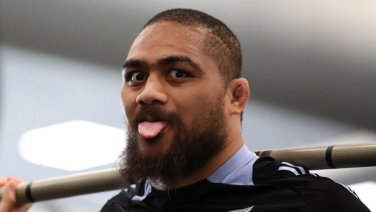 All Blacks call up veteran prop and rookie lock as cover for injured stars