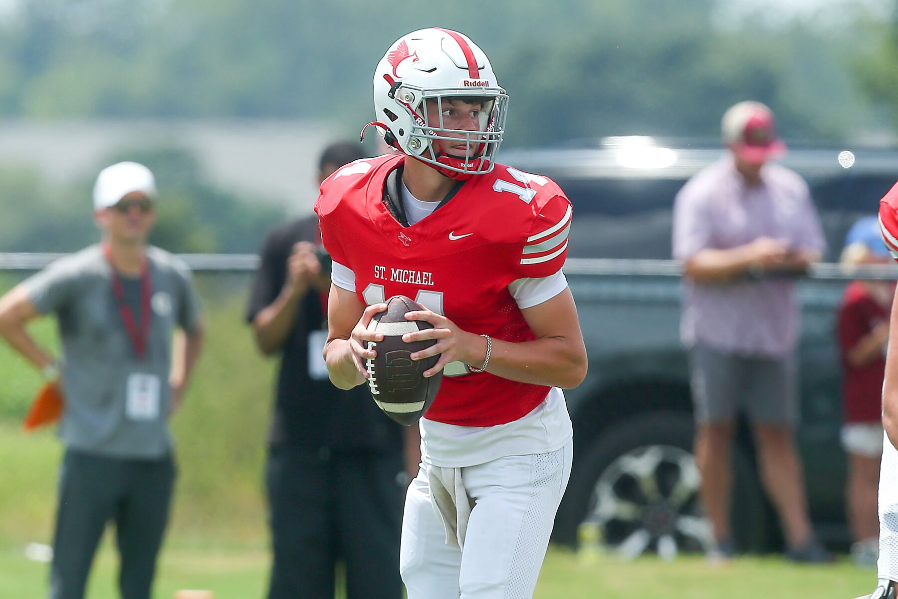Country star’s son leads team vs. NFL pro’s high school squad