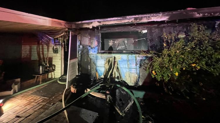 Man, dog killed in house fire in El Cajon