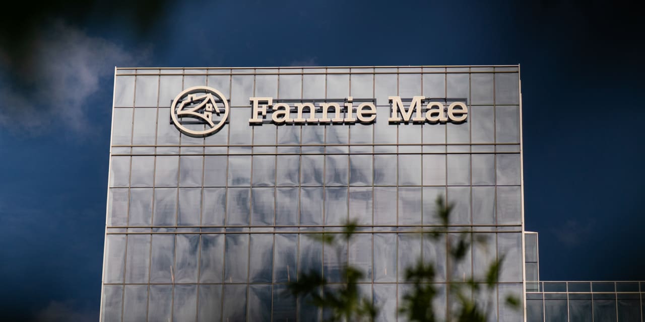 Fannie Mae Stock Dips on Report of High-Ranking Departures at Mortgage Giant