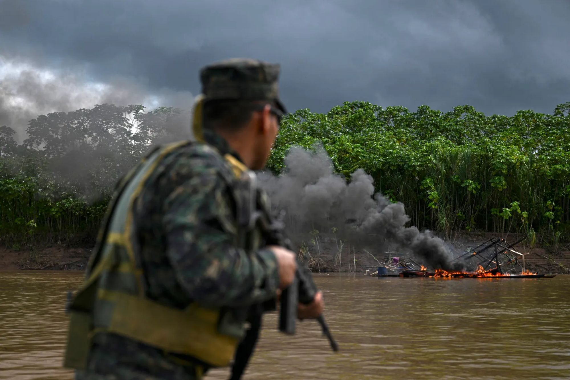 Bloodthirsty cartels battle for new billion-dollar empire as snipers shield gold-rich valleys & guards are gunned down