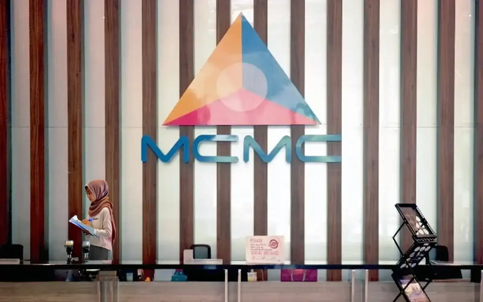 MCMC to expand filtered internet service to public premises in Selangor